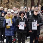 Paminėjimas Prienuose Holokausto aukų vietoje